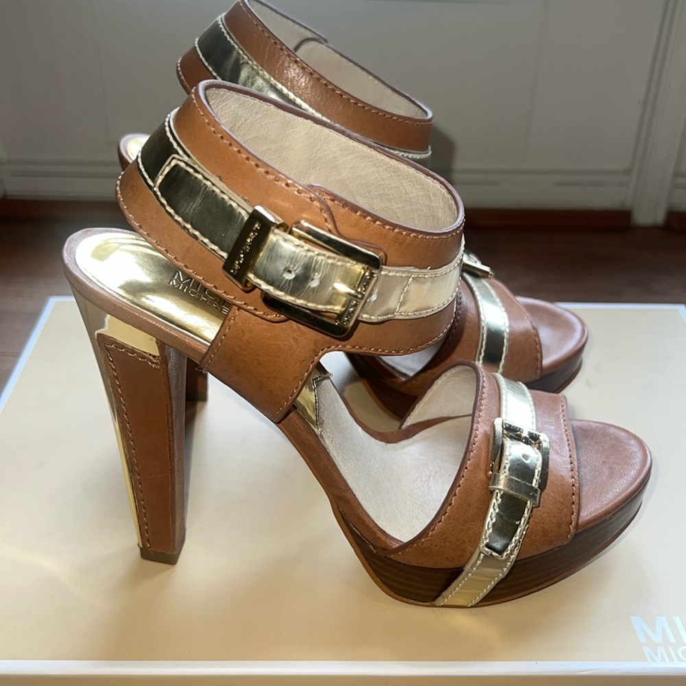 Michael Kors Sandals - Picture 3 of 15